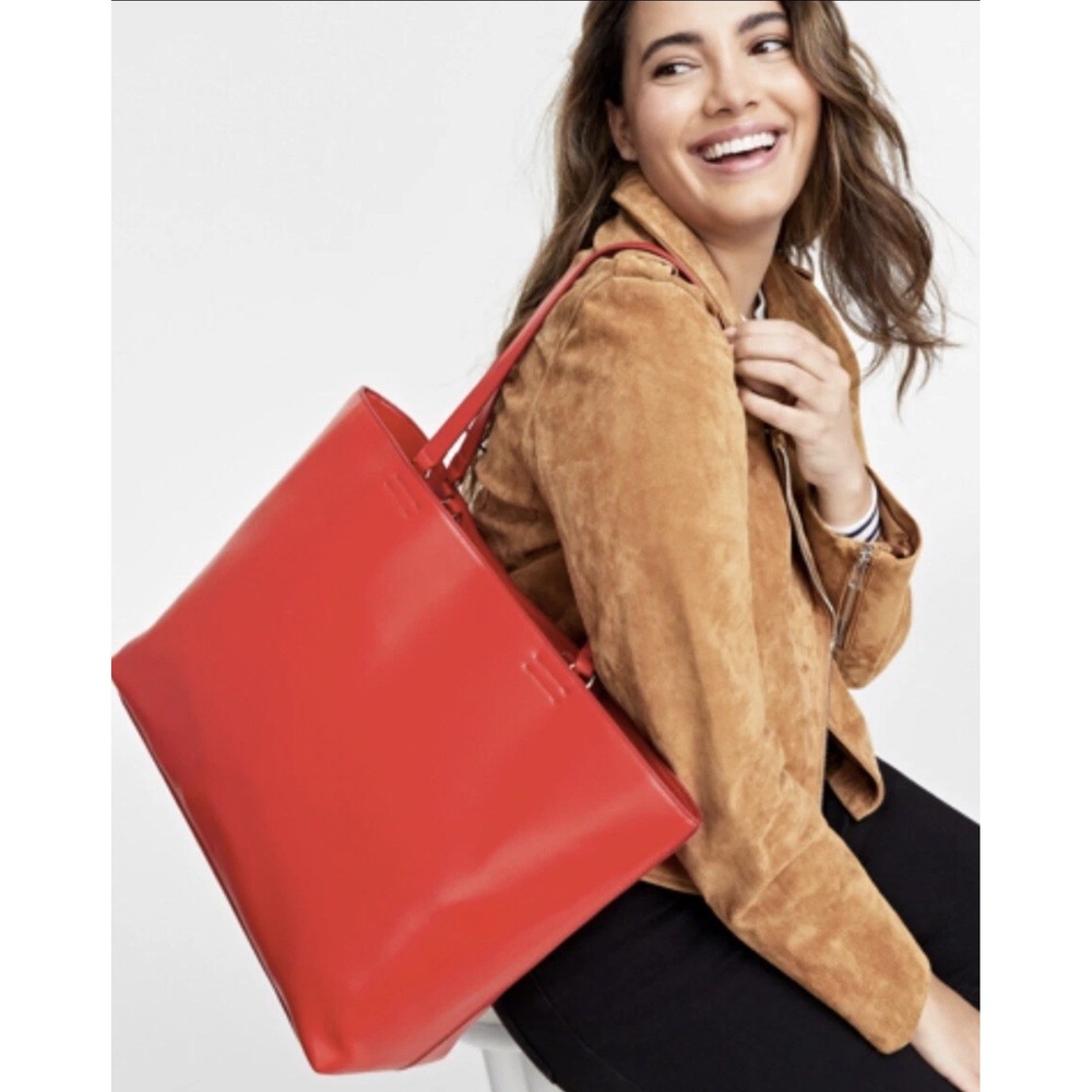 New Women's Large Red Macy's "On 34th Leightonne" Faux Leather Tote Bag Purse